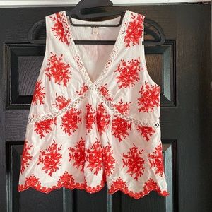 Beautiful embroidered top, Mi Ami brand